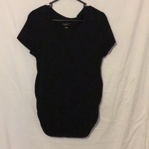 Simple black maternity tee